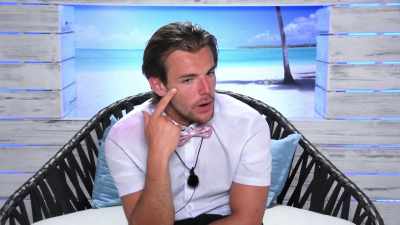 I thought
I was in the desert, - Love Island