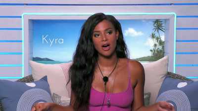 I THOUGHT I KNEW WHAT I WAS
DOING. - Love Island