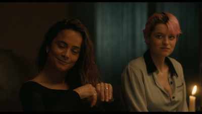 - I thought I married you.
- [laughter] - A Murder at the End of the World