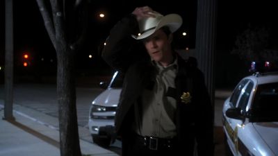 I thought i sent you home an hour ago. - Criminal Minds
