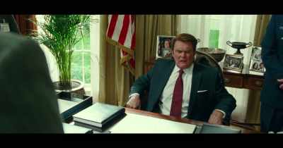 I thought I was somewhere else entirely.
Suddenly... - Wonder Woman 1984