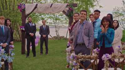 ♪ I thought that I'd
never breathe again ♪ - Picture Perfect Romance