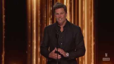 I thought we might actually see
a real football legend. - The Roast of Tom Brady