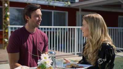 I thought you said that
barbecue was your specialty. - Love at Sunset Terrace