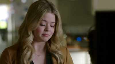 I thought somebody is maybe
messing with me.. A like. - Pretty Little Liars: The Perfectionists