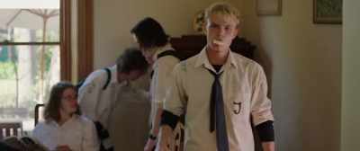 I thought you were going
to study here, like your old man. - Boys in the Trees