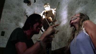 I thought you were in a hurry. - The Texas Chain Saw Massacre