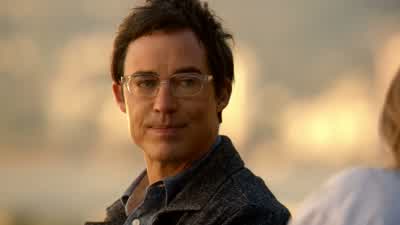 I thought you were a full-time reporter now. - The Flash