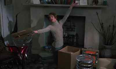 - I thought you'd be alone at this hour.
- Well, we're alone now. - Sunday Bloody Sunday