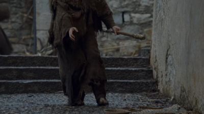 - ( thunder rumbling )
- ( female merchant shouting ) - Game of Thrones