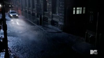 [Thunder rumbling] - Teen Wolf