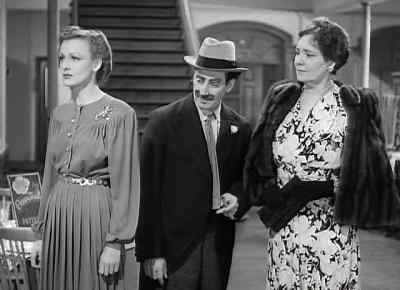 I told you in the first reel
he was a crook. - The Big Store