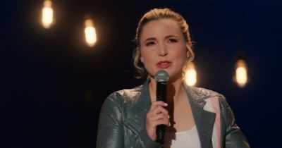 I told her like first session, I was like, - Taylor Tomlinson: Look at You