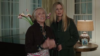 What is she doing - The Women