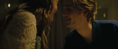 - I told you, don't laugh.
- I'm not laughing. - The Runner