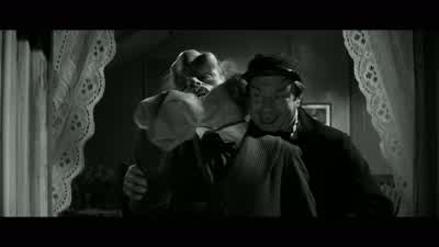 I told you it was 'orrible! - The Elephant Man