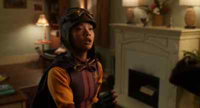 - I told you to stay outside.
- I know, but-- - Henry Danger: The Movie