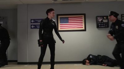 I told you to stay put! - Supergirl