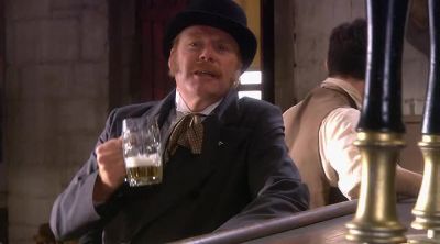 I took one look at Kingman, - Murdoch Mysteries