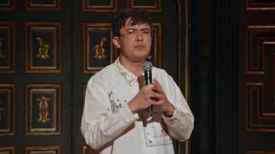 I travel this country touring, - Phil Wang: Wang in There, Baby!