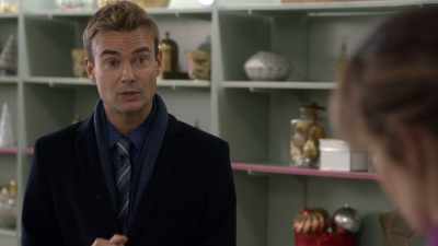 I try to share my love with
as many people as possible. - The Enchanted Christmas Cake