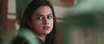 "I try to slide and sway;
But you just capture me with a glance!" - Vikram Vedha