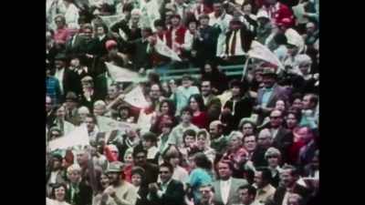 I was trying to
entertain those guys. - Charlie Hustle & the Matter of Pete Rose
