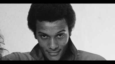I turn up to the studio,
and lo and behold, - Simple Minds: Everything is Possible