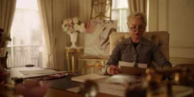 I understand
Prince Errol'’s girlfriend - Katy Keene