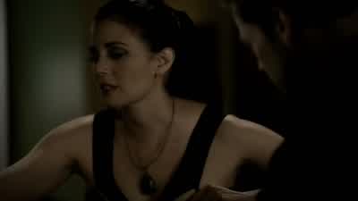 I understand that you know my daughter elena. - The Vampire Diaries