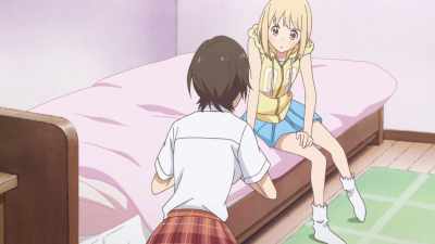 I use this after practice.
It's a body spray. Give me your hand. - Kase-san and Morning Glories