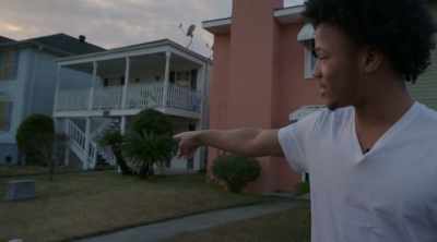 - I used to be hittin' backflips
off this little, small thing right there. - Algiers, America