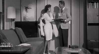 -I used to do this number when
I did interpretive dancing.
-Oh. - The Man from the Diners' Club