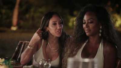 - I used to take my hoops off
for [bleep] like that. - The Real Housewives Ultimate Girls Trip