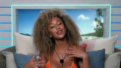 I USUALLY DON'T KNOW HOW TO
PRONOUNCE -- SEE, I CAN'T EVEN - Love Island