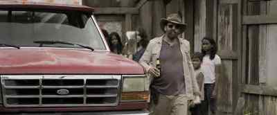 Vamonos, amigo,
we got a boat to catch. - Primal