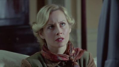 - Vite!
- Oh, my God! - Agatha Christie's Poirot
