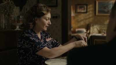 I was waiting in church,
standing like a lemon. - "Maigret" Maigret in Montmartre