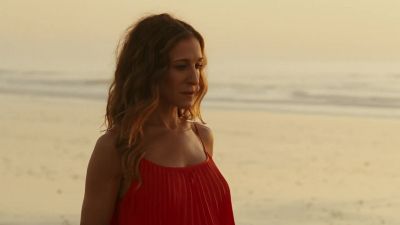 I walked along the Abu Dhabi beach. - Sex and the City 2