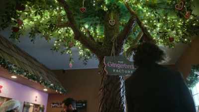 I wanna come back
to get some pastries - Cloudy with a Chance of Christmas