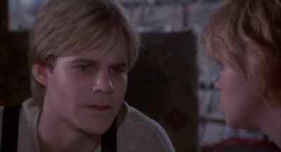 I wanna cut it. I wanna cut it. - Flowers in the Attic