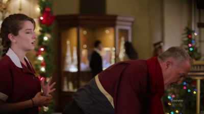 I wanna do something nice for her, - Hotel for the Holidays