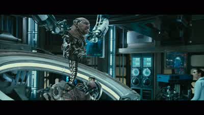 I wanna rip her in half. - Alita: Battle Angel