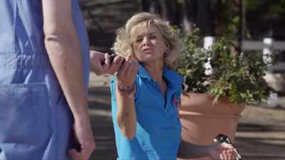 -I wanna tweet Budweiser, - Rob Riggle's Ski Master Academy