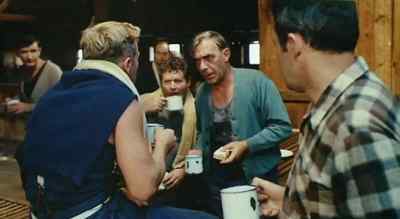 I want a meeting. - Sunday Too Far Away