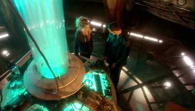 I want to be that someone.
So he doesn't die alone. - Doctor Who