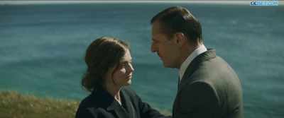 - I want to be with you.
- I'll come to Bordeaux. - De Gaulle