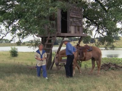 I want Bobby
to be buried here. - Dallas