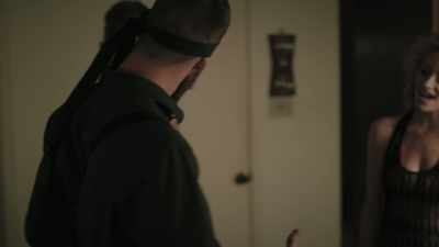 - I want you both to blow me. - Girls Guns and Blood