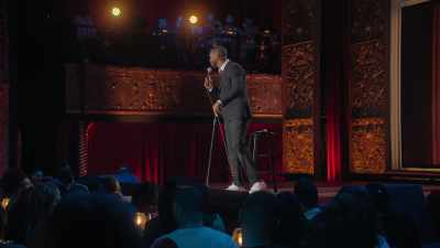 I want to bring out
all the comics one more time. - Marlon Wayans Presents: The Headliners